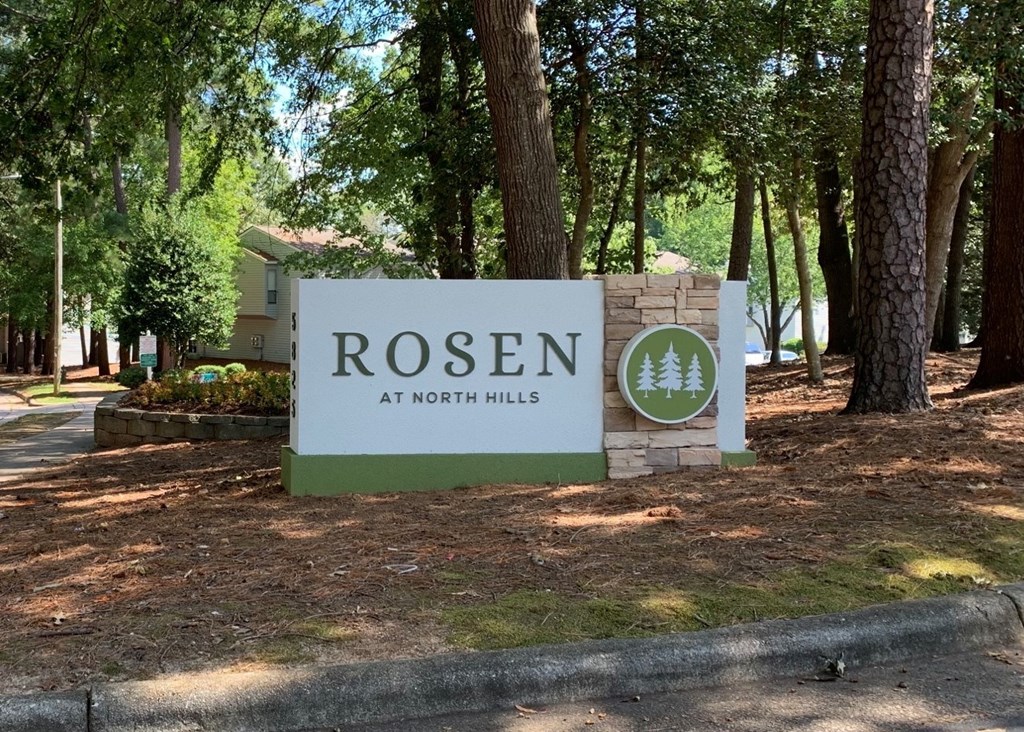 rosen at north hills property sign at Rosen at North Hills, Raleigh, 27609